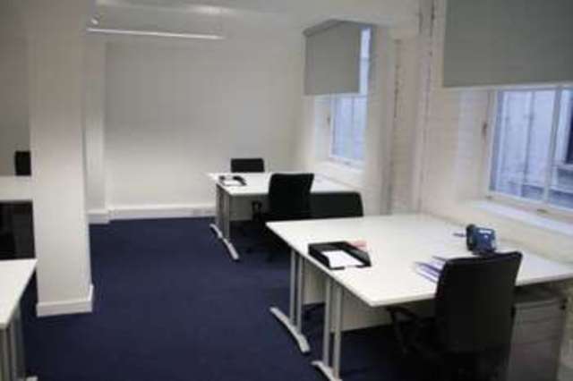  Image of Detached to rent at Liverpool Street E1 London, E1 7NJ