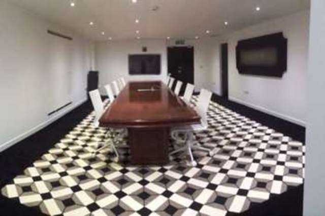  Image of Detached to rent at Liverpool Street E1 London, E1 7NJ