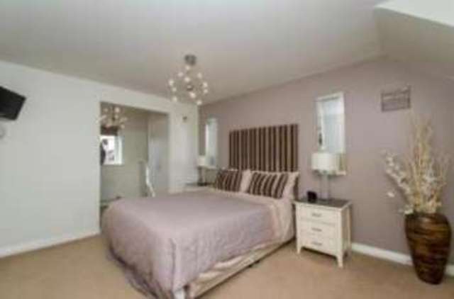  Image of 4 Bedroom Detached for sale at Church Gresley Swadlincote Castle Gresley, DE11 9TG