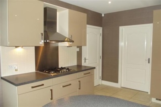 Image of 5 Bedroom Detached to rent at Bannockburn Stirling Stirling, FK7 8FJ