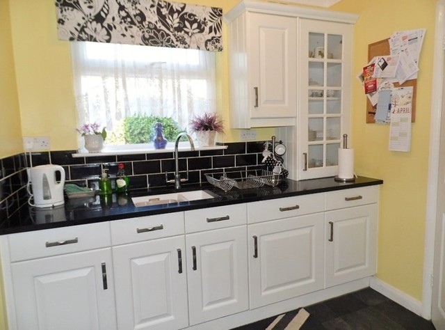  Image of 3 Bedroom End of Terrace for sale at Bursledon Place Purbrook Waterlooville, PO7 5NL