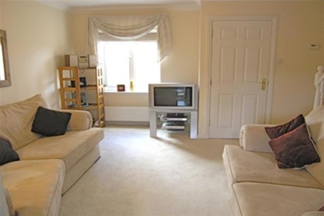  Image of 2 Bedroom Semi-Detached to rent at Denny Falkirk Falkirk, FK6 6JF