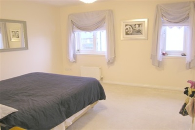  Image of 2 Bedroom Semi-Detached to rent at Denny Falkirk Falkirk, FK6 6JF