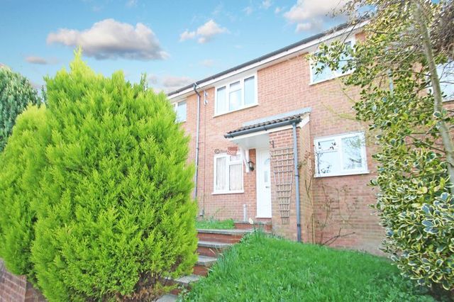  Image of 1 Bedroom Property to rent at Chilham Close  Chatham, ME4 6SY