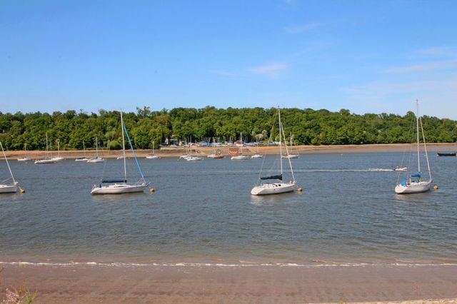  Image of 1 Bedroom Property to rent at Chilham Close  Chatham, ME4 6SY