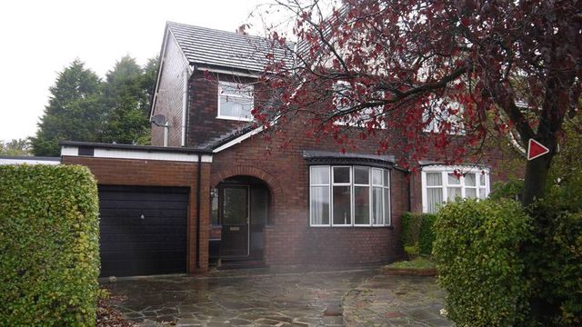  Image of 3 Bedroom Semi-Detached for sale at County Road  Ormskirk, L39 3LY