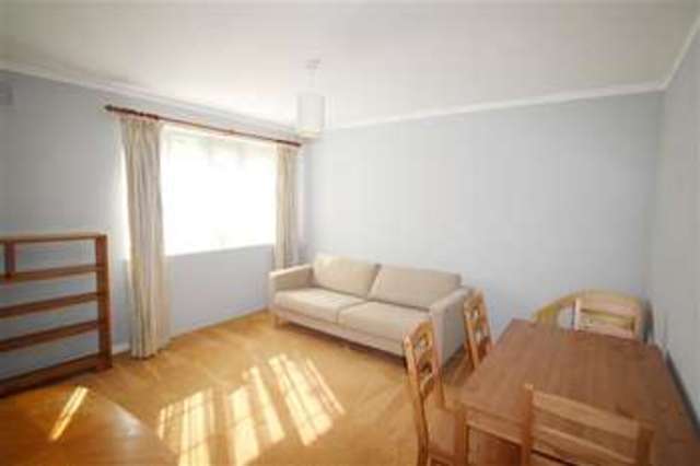  Image of 2 Bedroom Property to rent at Brixton, SW2 1LT