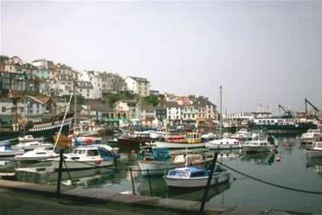  Image of 2 Bedroom Flat to rent at Paignton, TQ4 5AE