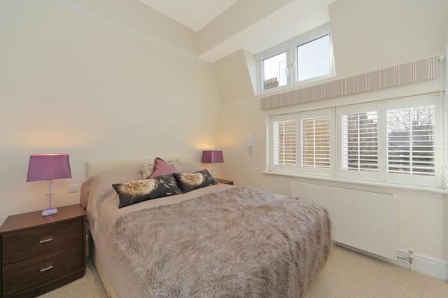 Image of 1 Bedroom Detached to rent at Doria Road  London, SW6 4UG