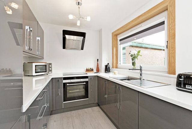  Image of 2 Bedroom Semi-Detached for sale at Ellaleen Grove Crossford Dunfermline, KY12 8QQ