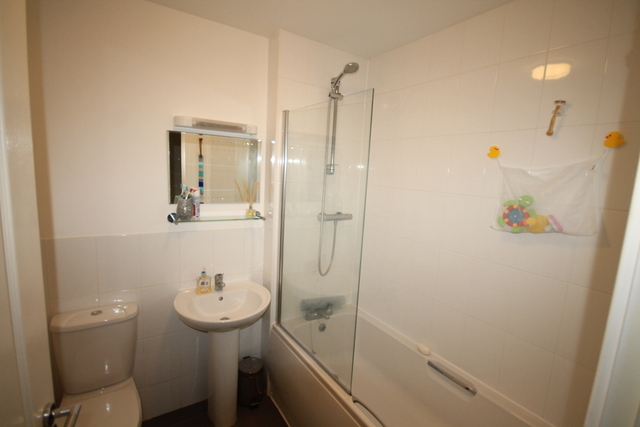  Image of 2 Bedroom Semi-Detached for sale at Bedford, MK41 0FD