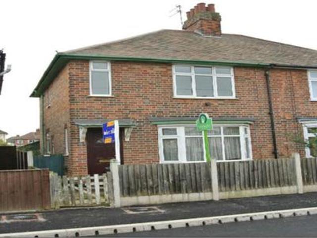  Image of 3 Bedroom Flat to rent at Fletcher Road  Nottingham, NG9 2EL
