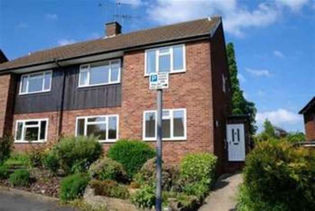  Image of 2 Bedroom Property to rent at Rickmansworth, WD3 5QS
