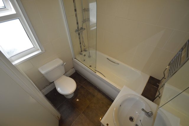  Image of 5 Bedroom Detached to rent at Heath Cardiff Birchgrove, CF14 3JZ