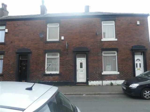  Image of 2 Bedroom Property for sale at High Barn Close Rochdale Rochdale, OL11 3PN