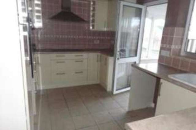  Image of 4 Bedroom Bungalow for sale at Hoveton Norwich Hoveton, NR12 8DY