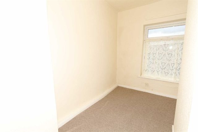  Image of 2 Bedroom Terraced for sale at Macclesfield Cheshire Macclesfield, SK11 8BW