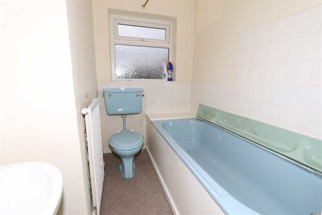  Image of 2 Bedroom Terraced for sale at Macclesfield Cheshire Macclesfield, SK11 8BW