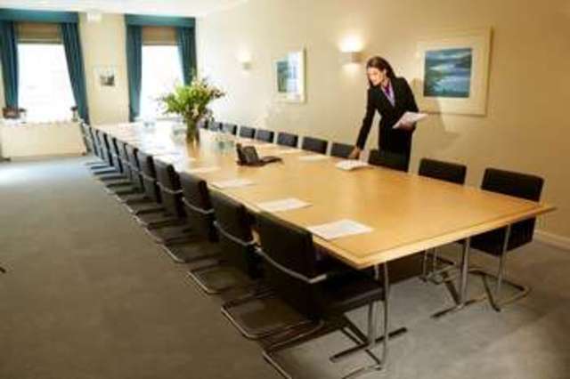  Image of Detached to rent at Bank EC2V London, EC2V 8AU