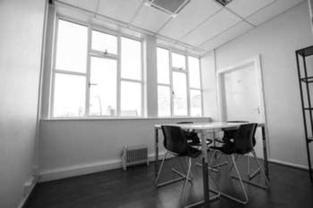  Image of Detached to rent at Hammersmith W6 London, W6 9JG