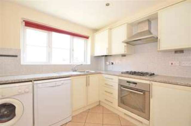  Image of 3 Bedroom Detached for sale at Redhill Surrey Redhill, RH1 6FF