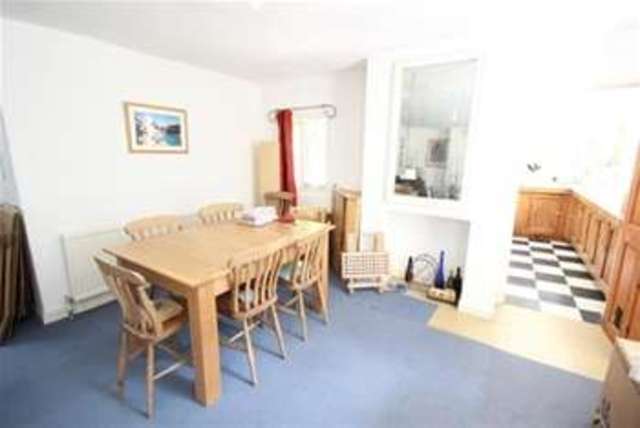  Image of 3 Bedroom Semi-Detached to rent at Bordon, GU35 9NS