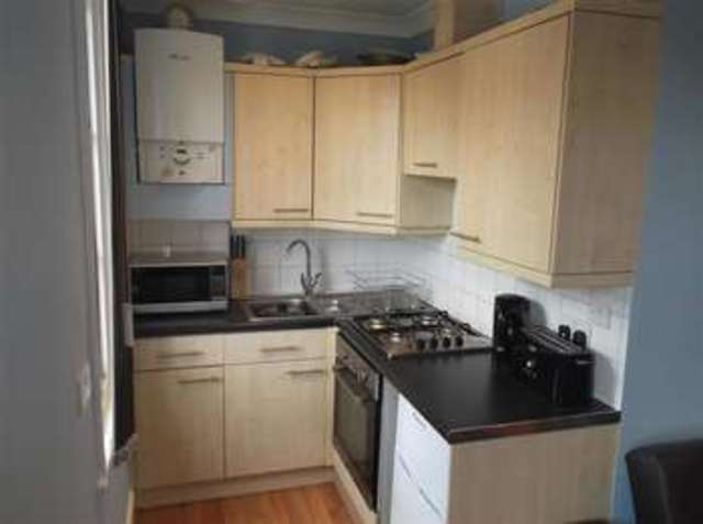 Image of 2 Bedroom Detached for sale at Reigate Surrey Reigate, RH2 7JP