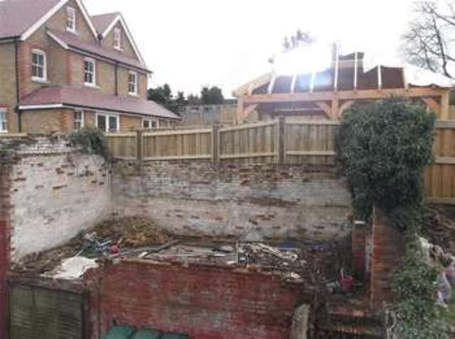  Image of 2 Bedroom Detached for sale at Reigate Surrey Reigate, RH2 7JP