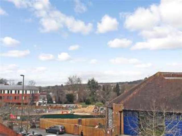  Image of 2 Bedroom Detached for sale at Reigate Surrey Reigate, RH2 7JP