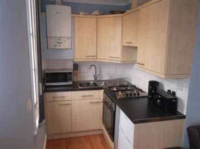  Image of 2 Bedroom Detached for sale at Reigate Surrey Reigate, RH2 7JP