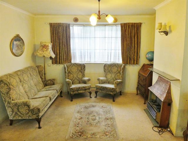 Image of 4 Bedroom End of Terrace for sale at Hackbridge Surrey Beddington, SM6 7BB