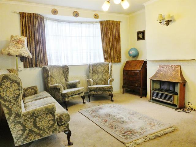  Image of 4 Bedroom End of Terrace for sale at Hackbridge Surrey Beddington, SM6 7BB