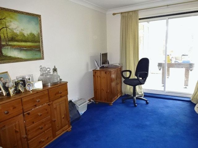  Image of 4 Bedroom Semi-Detached for sale at Lobelia Close  Kidderminster, DY11 5HX