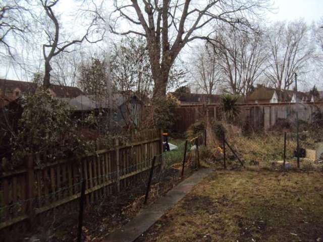  Image of 2 Bedroom Flat to rent at Malyons Road, Ladywell London, SE13 7XG