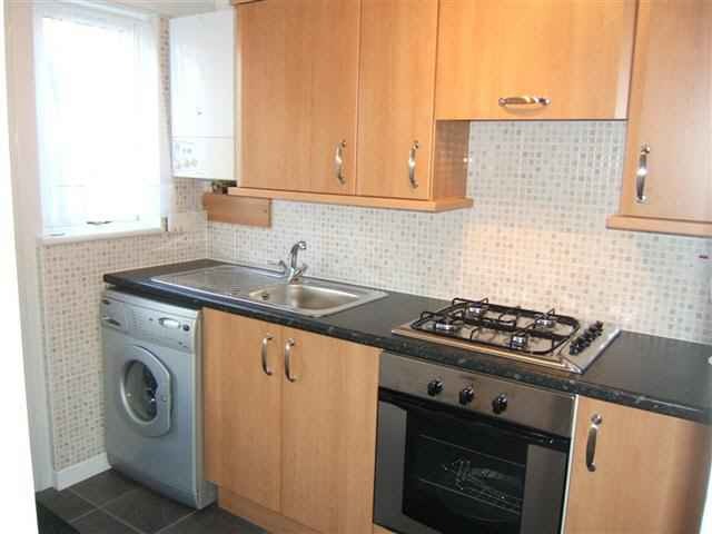  Image of 3 Bedroom Terraced to rent at Mid Calder West Lothian West Lothian, EH53 0SD