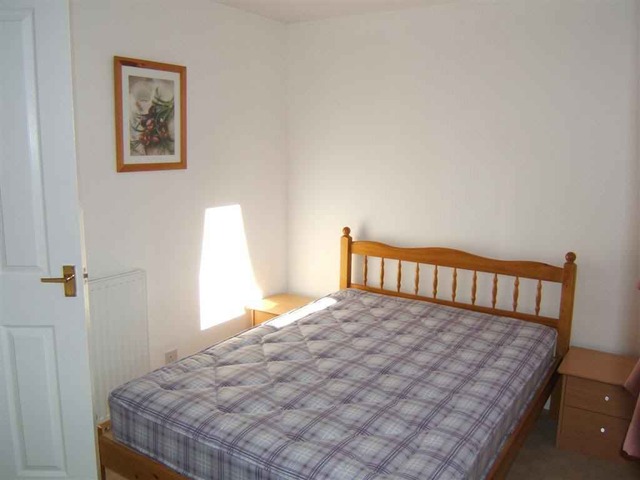  Image of 3 Bedroom Terraced to rent at Mid Calder West Lothian West Lothian, EH53 0SD