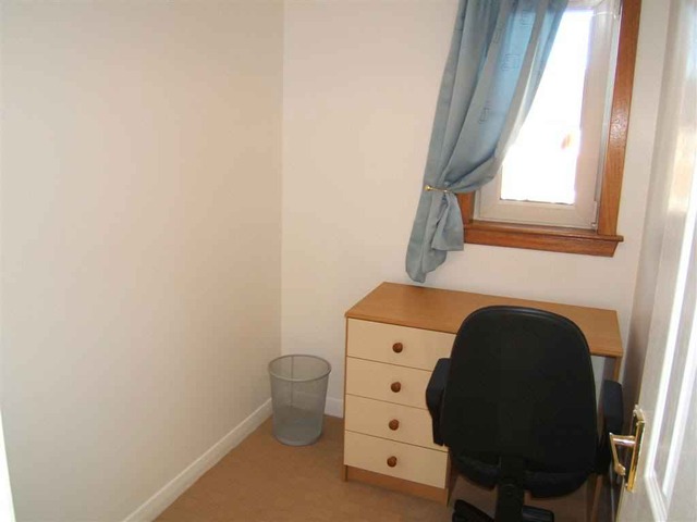  Image of 3 Bedroom Terraced to rent at Mid Calder West Lothian West Lothian, EH53 0SD