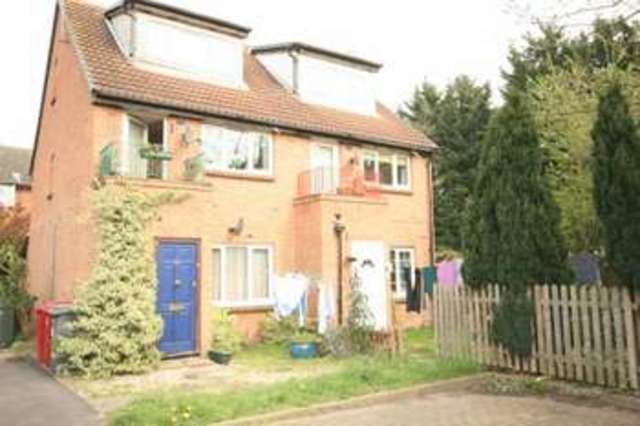  Image of 1 Bedroom Maisonette to rent at Langley, SL3 8JD