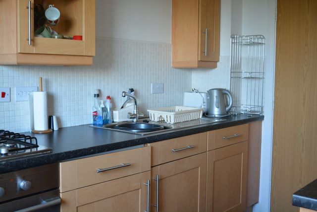  Image of 1 Bedroom Flat to rent at Craiglockhart Edinburgh Edinburgh, EH14 1XT
