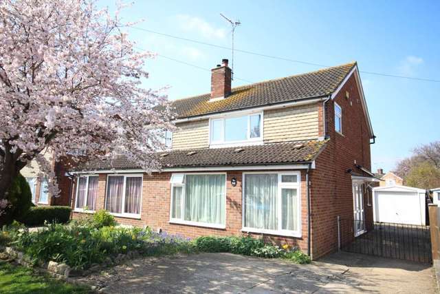  Image of 3 Bedroom Semi-Detached for sale at New Meadow Bedgrove Aylesbury, HP21 7AN