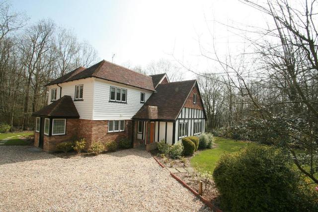  Image of 5 Bedroom Detached to rent at Benenden  Cranbrook, TN17 4EN