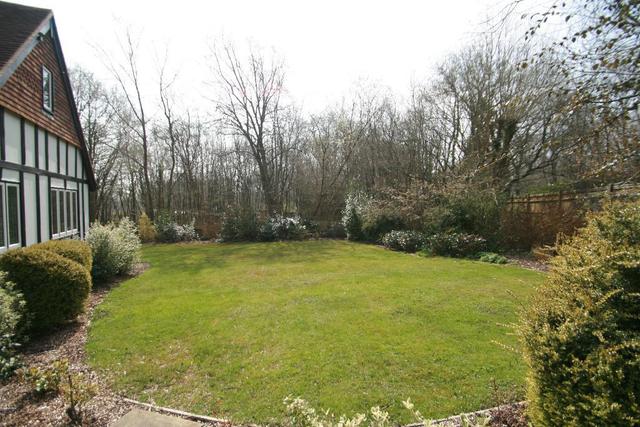  Image of 5 Bedroom Detached to rent at Benenden  Cranbrook, TN17 4EN