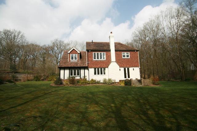  Image of 5 Bedroom Detached to rent at Benenden  Cranbrook, TN17 4EN