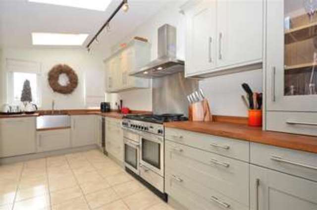  Image of 4 Bedroom End of Terrace for sale at Lydd Romney Marsh Lydd, TN29 9DJ