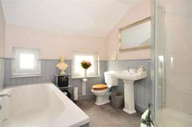  Image of 4 Bedroom End of Terrace for sale at Lydd Romney Marsh Lydd, TN29 9DJ