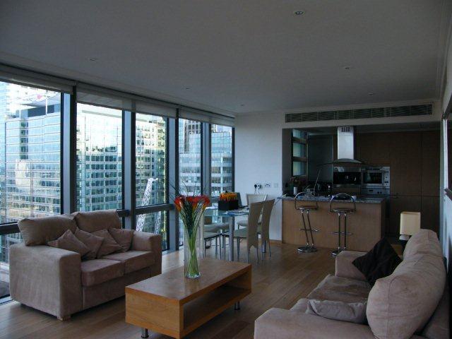  Image of 2 Bedroom Flat to rent at Docklands  London, E14 4ED