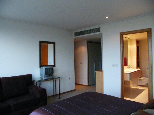  Image of 2 Bedroom Flat to rent at Docklands  London, E14 4ED