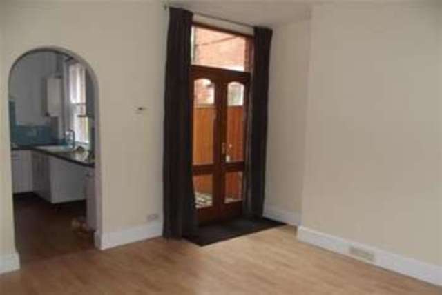  Image of 2 Bedroom Detached to rent at Nottingham, NG7 6AT