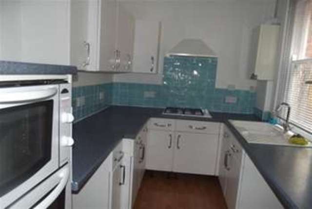  Image of 2 Bedroom Detached to rent at Nottingham, NG7 6AT