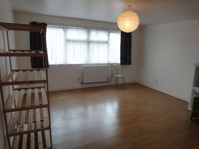  Image of 1 Bedroom Flat for sale at North Ninth Street  Milton Keynes, MK9 3AW
